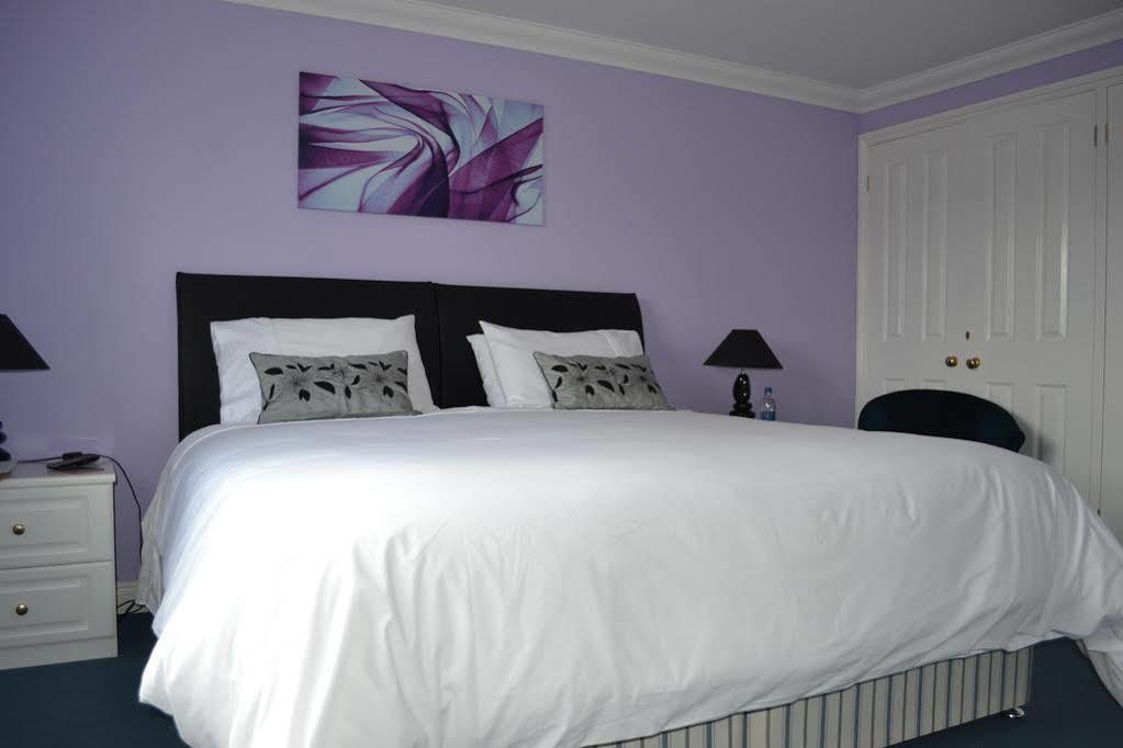 Acer Lodge Bed & Breakfast Mundford Exteriör bild